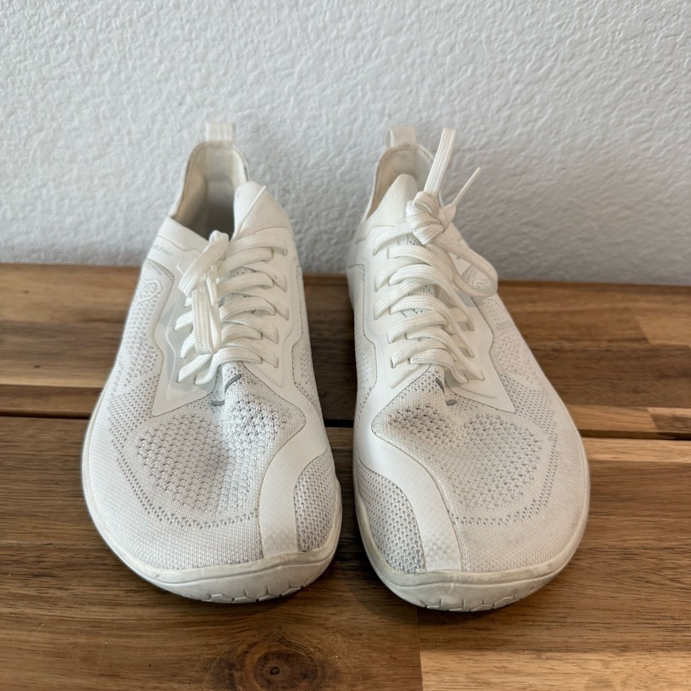 VivoBarefoot- Women’s White Lite Knit Sneakers- Size 8 - Picture 2 of 7